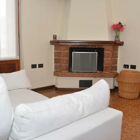 Casa Maria Livo (Lombardy)